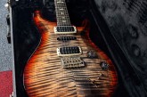 PRS Modern Eagle V Charcoal Cherry Burst-6.jpg